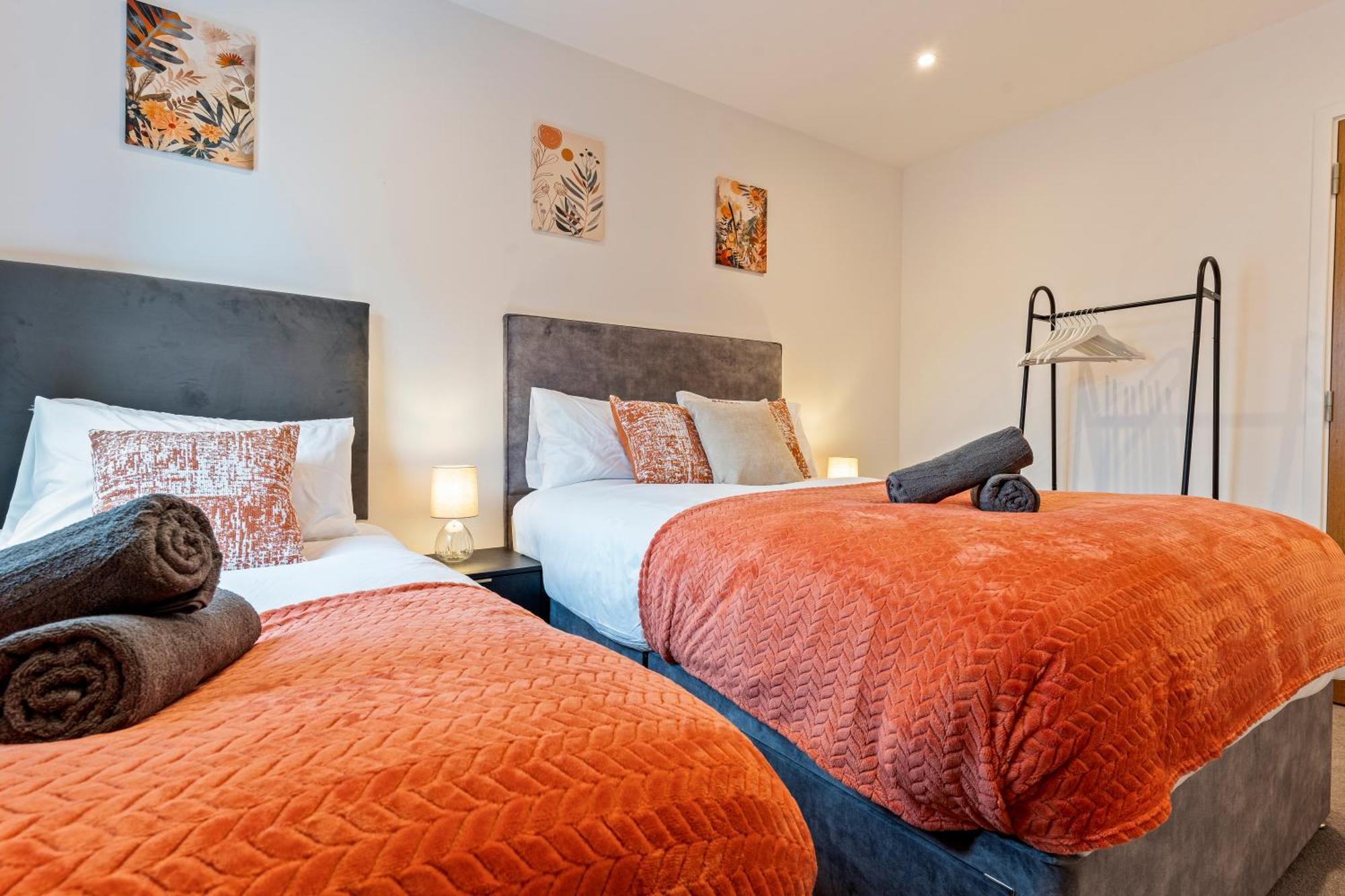 Shanti Suite - 2Bed 2Bath City Centre - Wifi - Netflix- Parking- Modern- Perfect For Family, Contractors, Leisure, Business By Shanti Nights Birmingham Kültér fotó