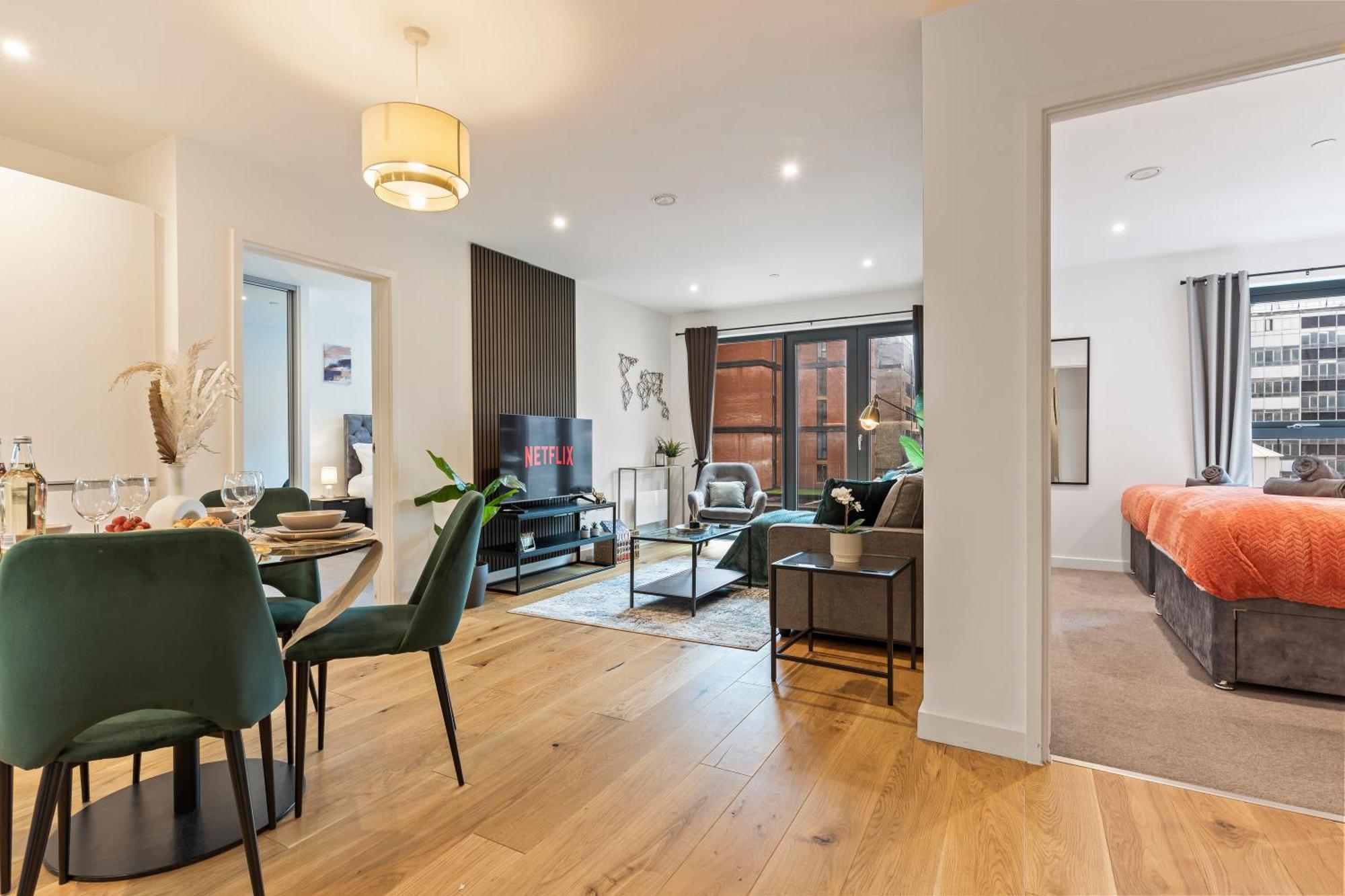 Shanti Suite - 2Bed 2Bath City Centre - Wifi - Netflix- Parking- Modern- Perfect For Family, Contractors, Leisure, Business By Shanti Nights Birmingham Kültér fotó